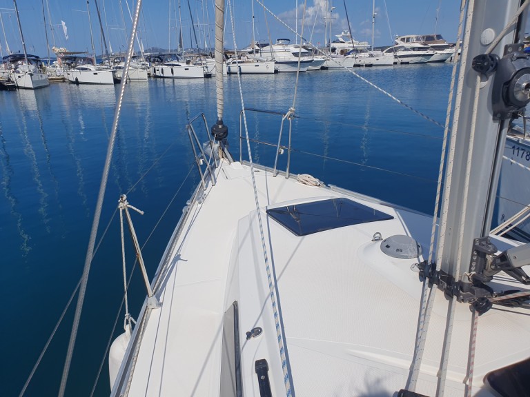 Sailboat for rent Drage at the best price