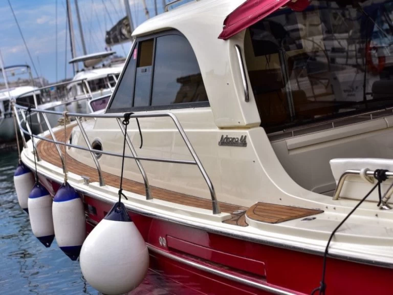Rent a Sas Vektor ADRIANA 44 Zadar