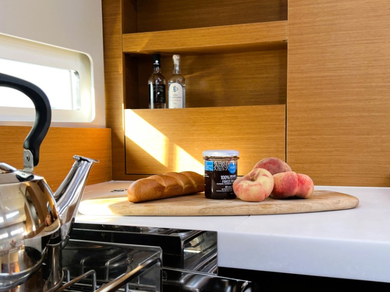 Rent a Jeanneau Sun Odyssey 410 Alimos