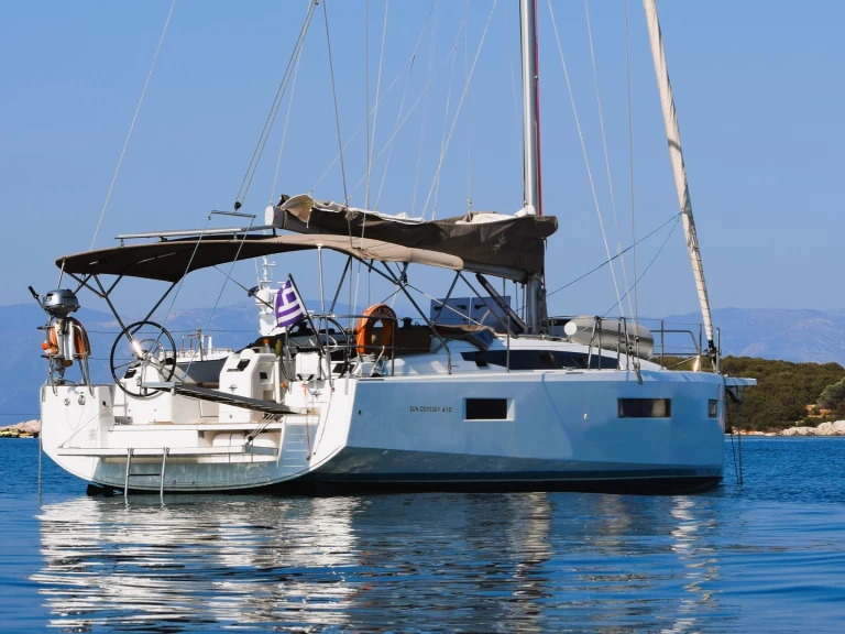 Yacht charter Alimos cheap Sun Odyssey 410
