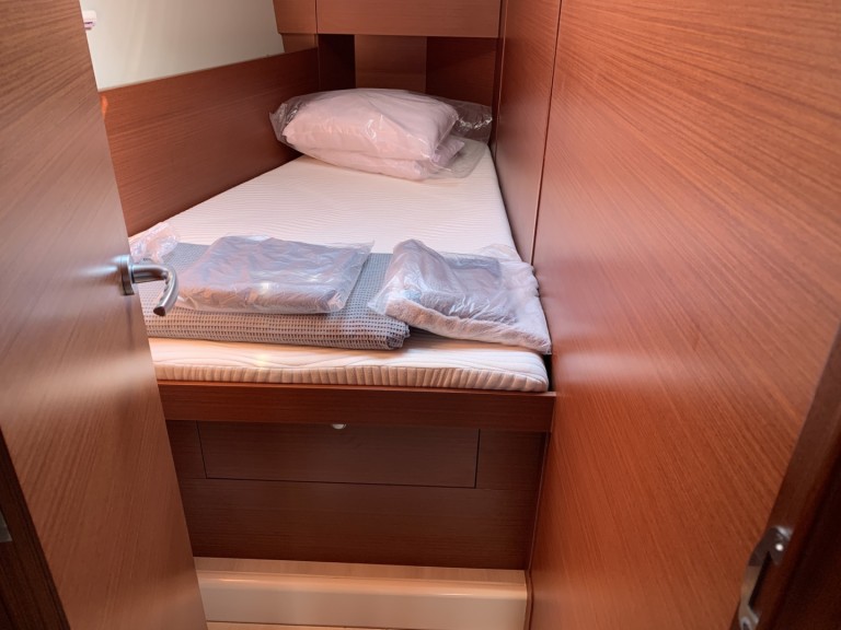 Sailboat rental with or without captain Hanse Lávrio