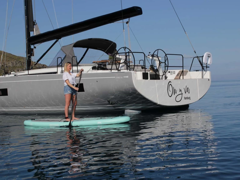 Bareboat Rental Sailboat Bénéteau with a boat licence