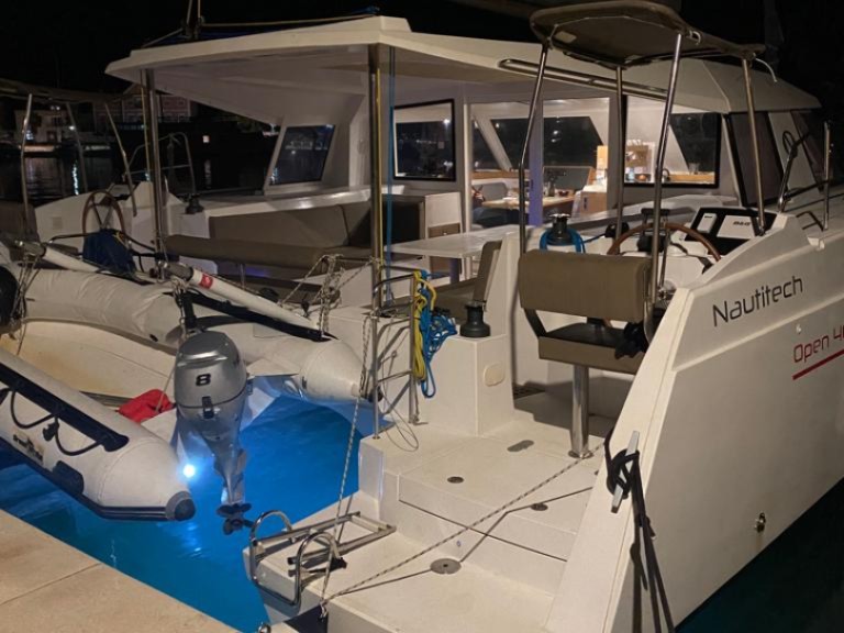 Catamaran rental in Primošten - Nautitech Nautitech 40 Open 