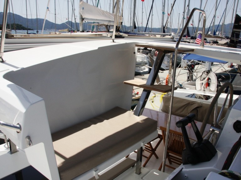 Boat rental Fountaine Pajot Lucia 40 in Marmaris on Samboat