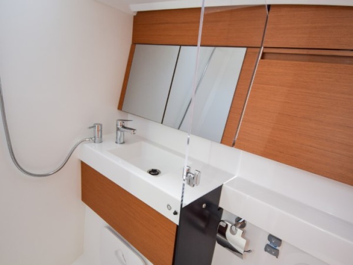 Yacht charter Marmaris cheap Sun Odyssey 410