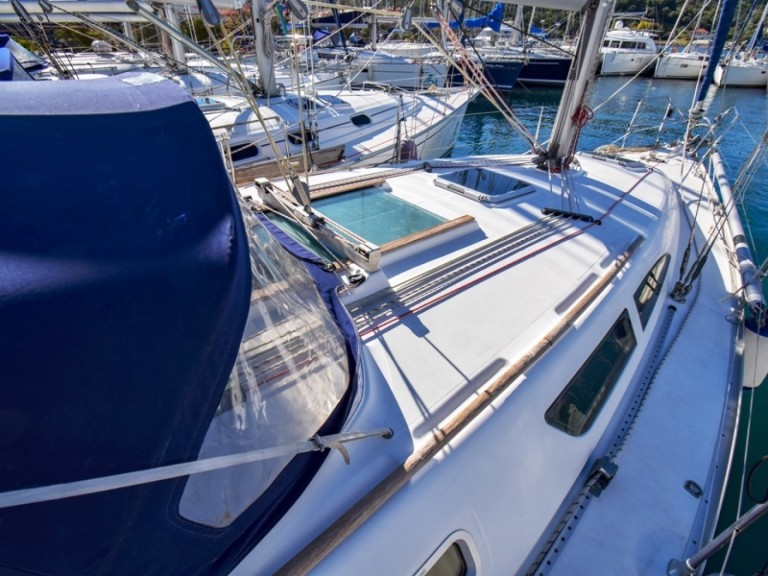 Rent a Jeanneau Sun Odyssey 37 Marmaris