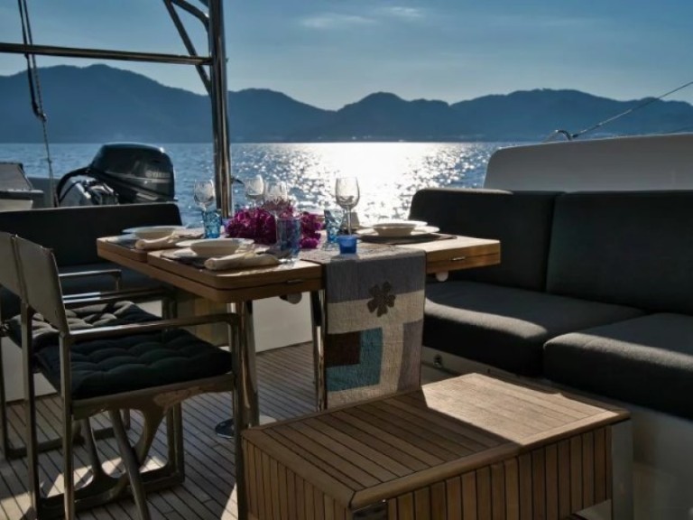 Bareboat Rental Catamaran Lagoon with a boat licence