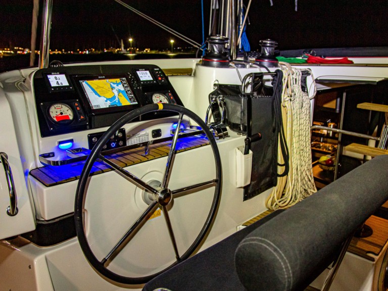 Yacht charter Préveza cheap Lagoon 42