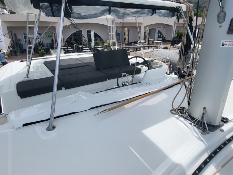 Yacht charter Capo d'Orlando cheap Lagoon 46