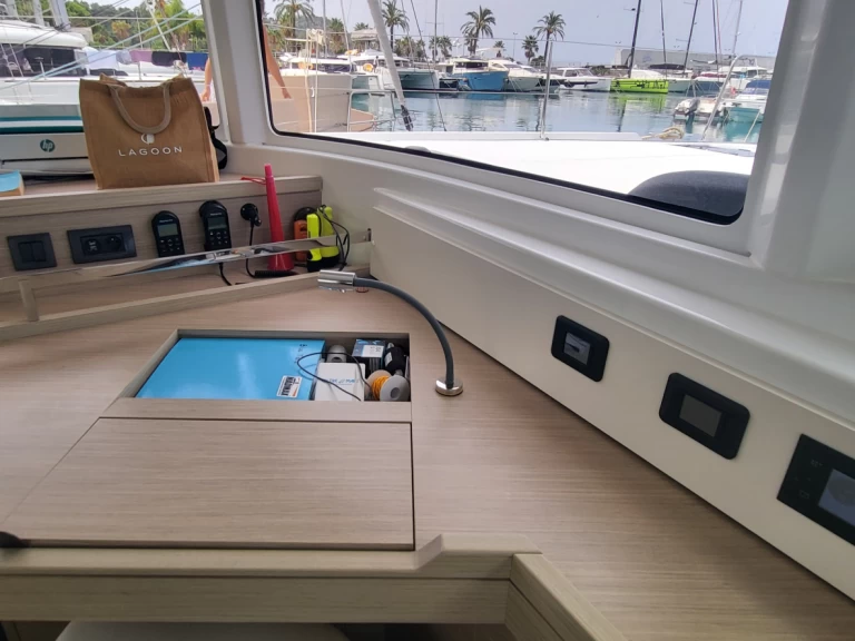 Bareboat Rental Catamaran Lagoon with a boat licence