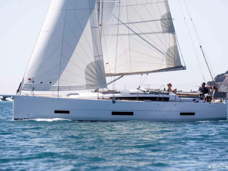 Sailboat for rent Palma de Mallorca at the best price