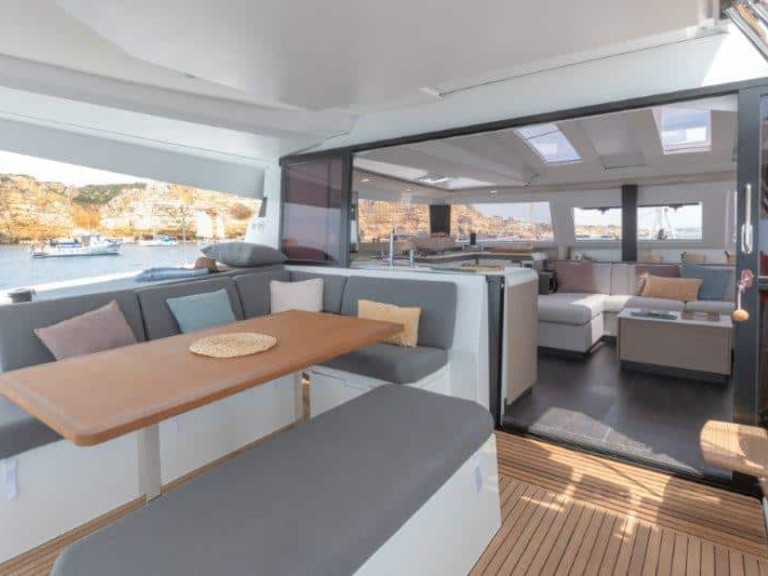 Rent a Fountaine Pajot Elba 45 Palma de Mallorca