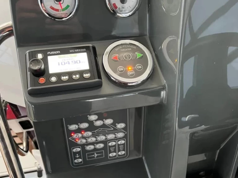 Motorboat for rent Yerseke at the best price