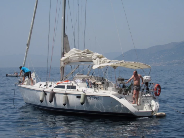 Sailboat for rent Genova at the best price