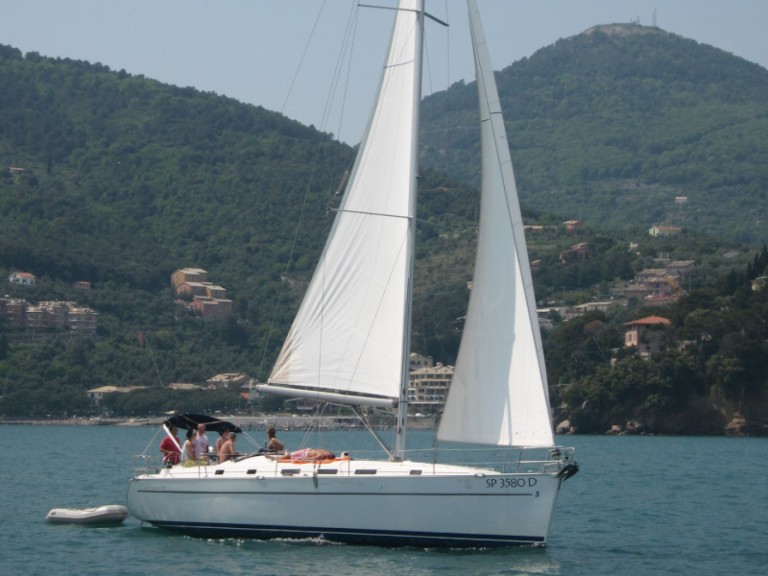 Sailboat rental in Genova - Bénéteau Cyclades 43.3