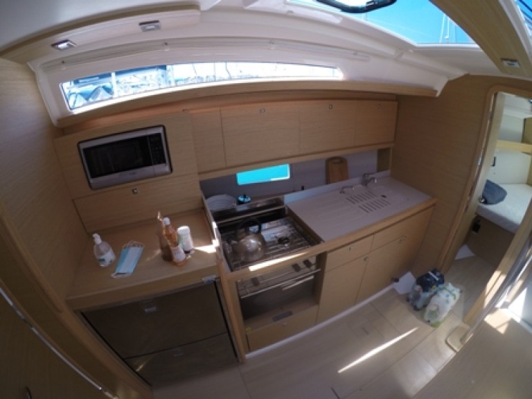 Sailboat rental in Gouvia - Dufour Dufour 390 Grand Large