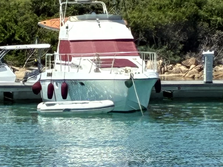 Bénéteau Antares 10.20 in Porto-Vecchio on SamBoat