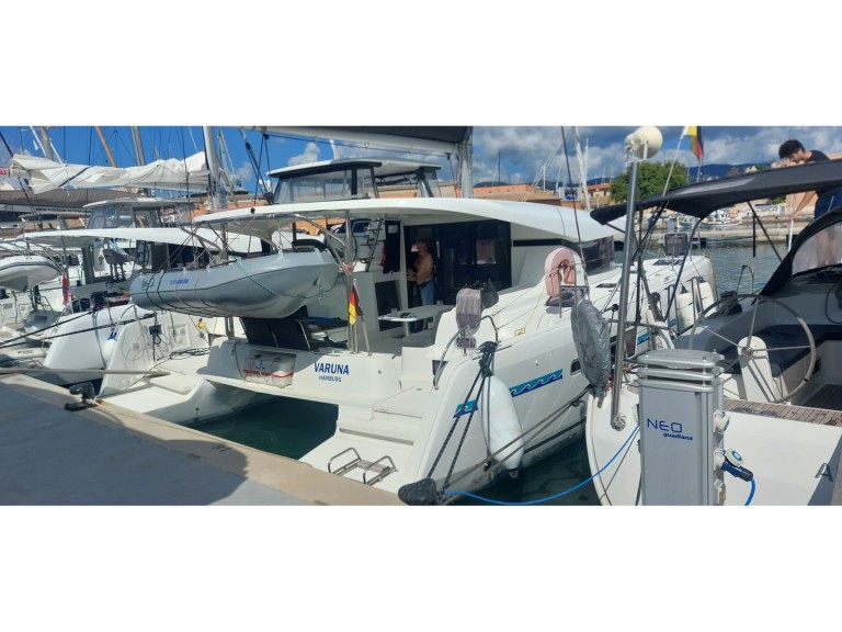 Yacht charter Eden Island cheap Lagoon 42