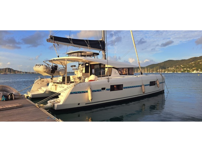 Bareboat Rental Catamaran Lagoon with a boat licence