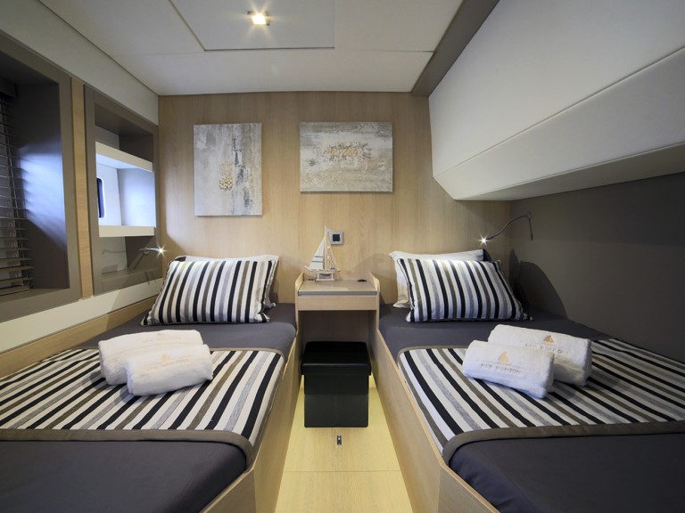 Boat rental Bali Bali 5.4 in Alimos on Samboat