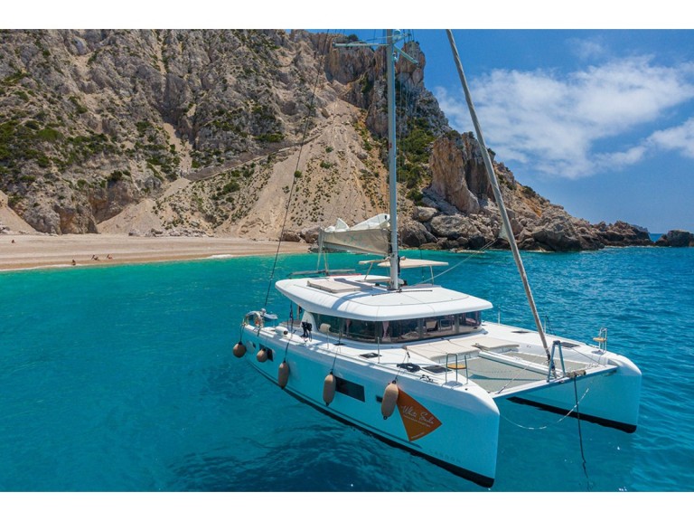 Boat rental Lagoon Lagoon 42 in Préveza on Samboat