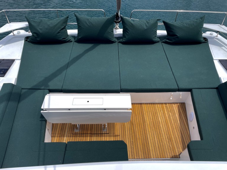 Bareboat Rental Catamaran Bali with a boat licence