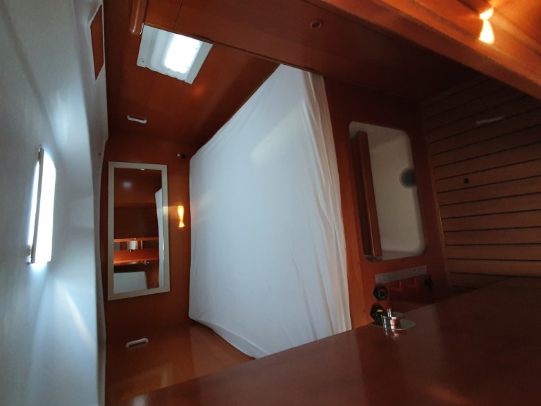 Boat rental Lagoon Lagoon 38 in Hyères on Samboat