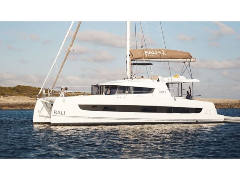 Boat rental Bali Bali 4.2 in Hyères on Samboat