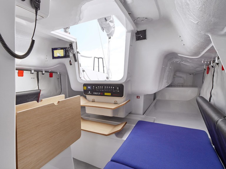 Bareboat Rental Sailboat Seascape with a boat licence