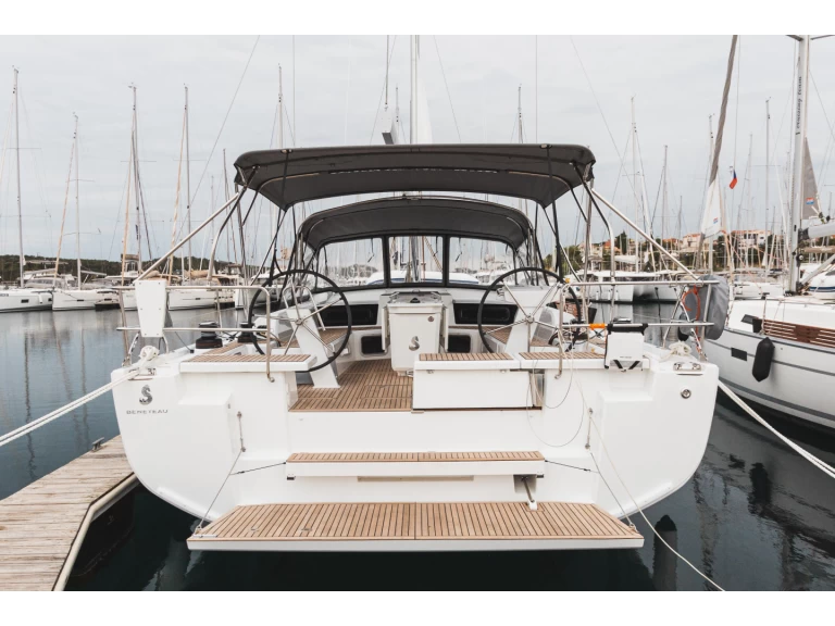 Sailboat rental with or without captain Bénéteau Šibenik