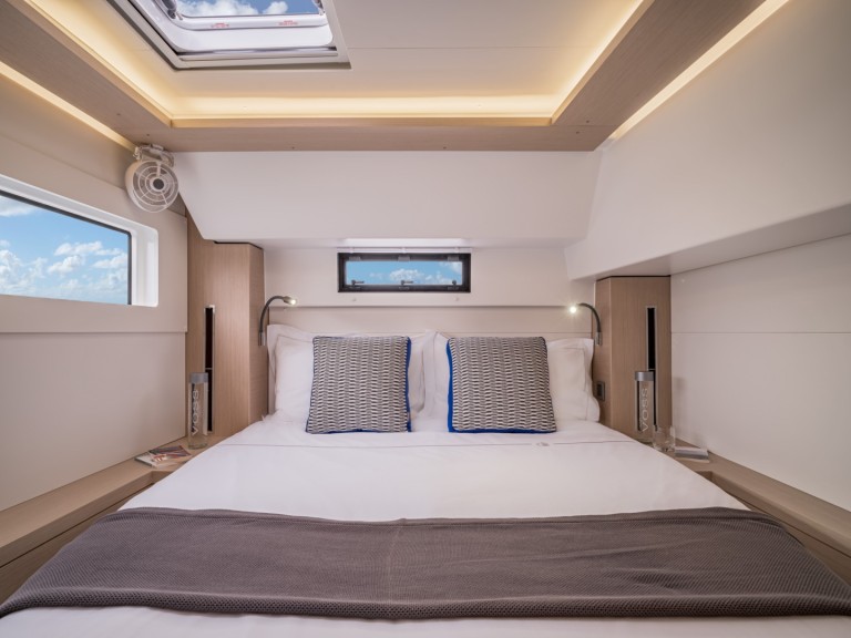 Catamaran for rent Alimos at the best price