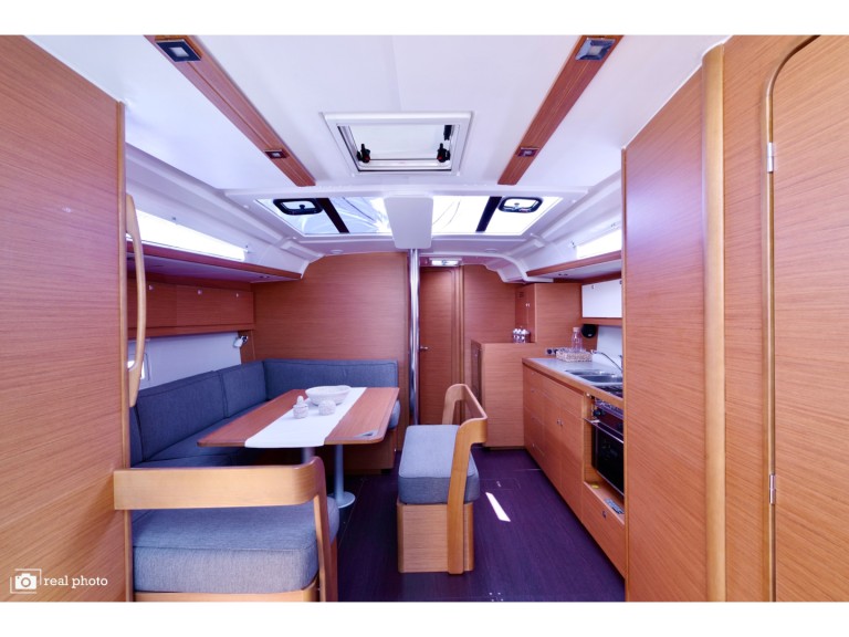 Dufour Dufour 430 in Cannigione on SamBoat