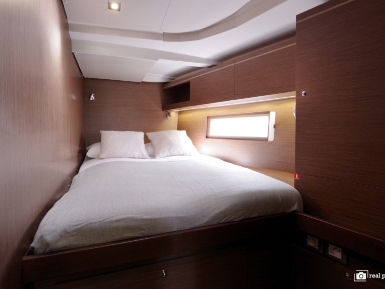 Bénéteau Oceanis 51.1 in Cannigione on SamBoat