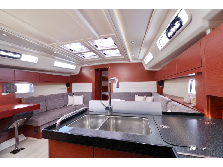 Sailboat rental in Puntone - Hanse Hanse 458