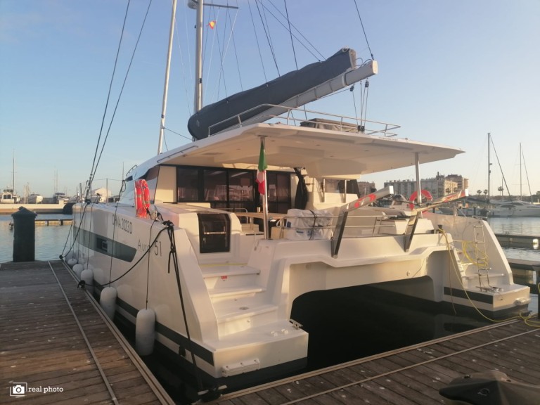 Catamaran rental in Cannigione - Fountaine Pajot Aura 51