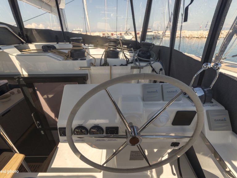 Boat rental Fountaine Pajot Aura 51 in Cannigione on Samboat