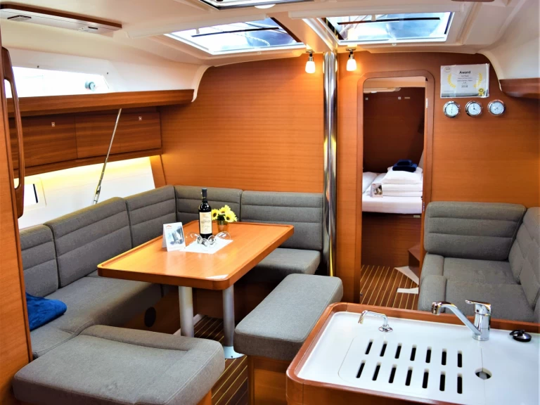 Rent a Dufour Dufour 412 Grand Large Arrecife