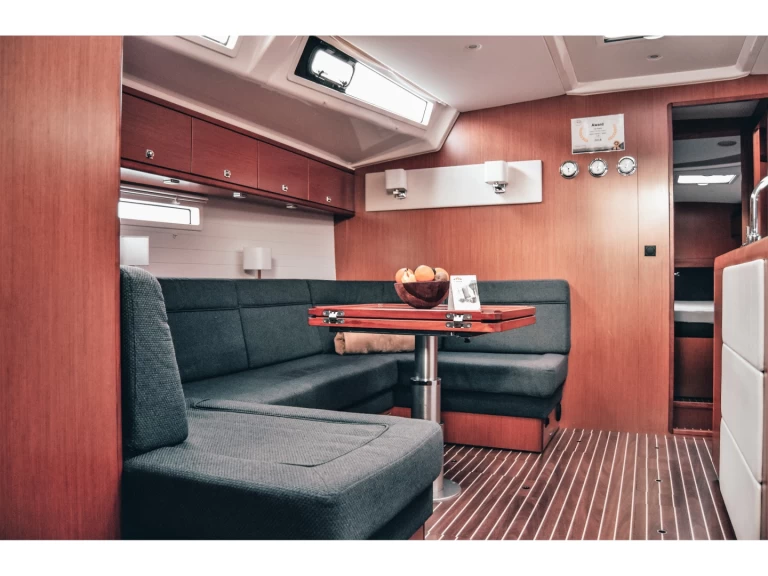 Boat rental Bavaria Cruiser 56 in Arrecife on Samboat
