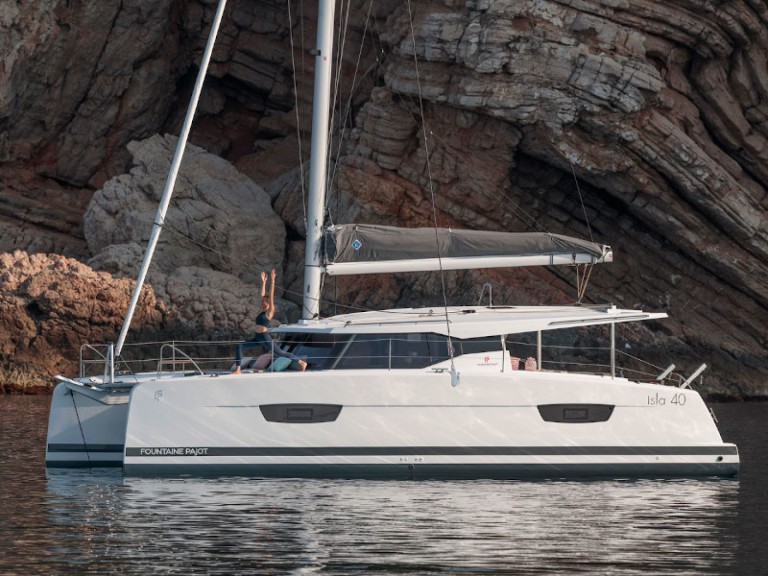 Catamaran for rent Taranto at the best price
