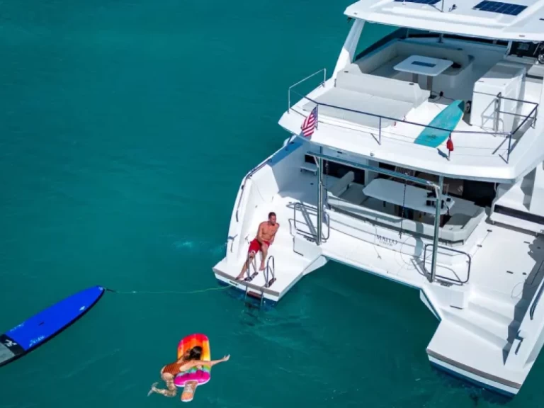 Motorboat rental in Road Town - Leopard Leopard 46 Powercat