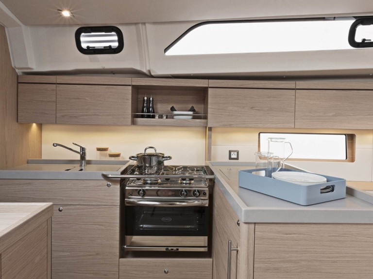 Sailboat rental in Antigua - Bénéteau Oceanis 461