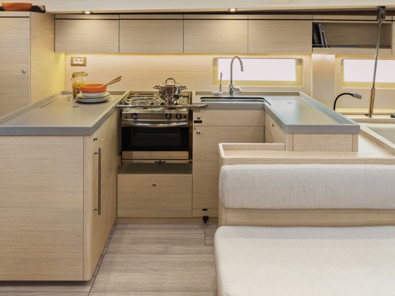 Boat rental Bénéteau Oceanis 51.1 in Lefkáda on Samboat