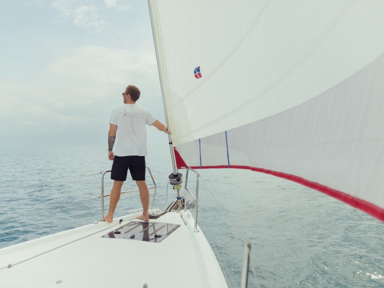 Sailboat for rent Ao Po at the best price