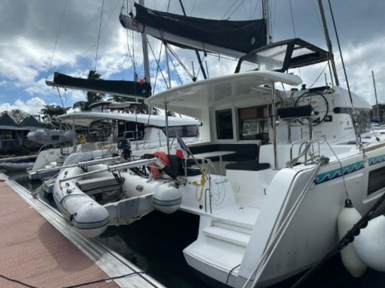 Lagoon Lagoon 40 in Le Marin on SamBoat