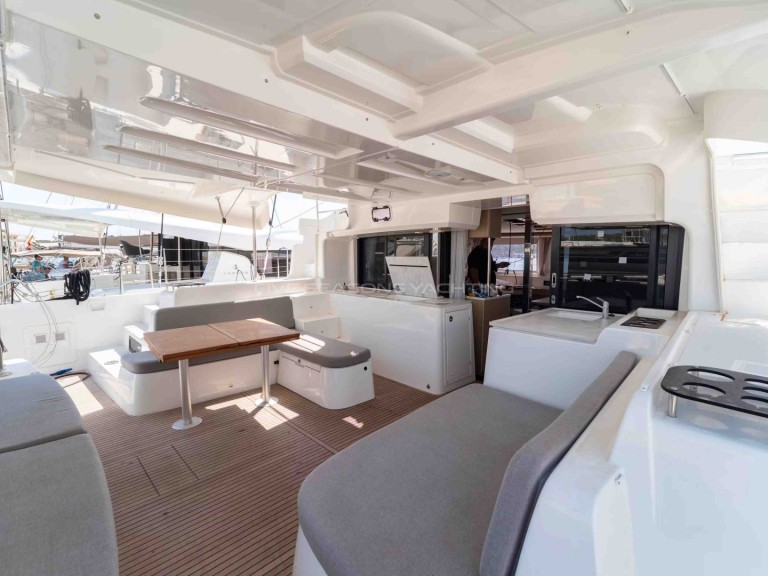 Boat rental Lagoon Lagoon 46 in Le Marin on Samboat