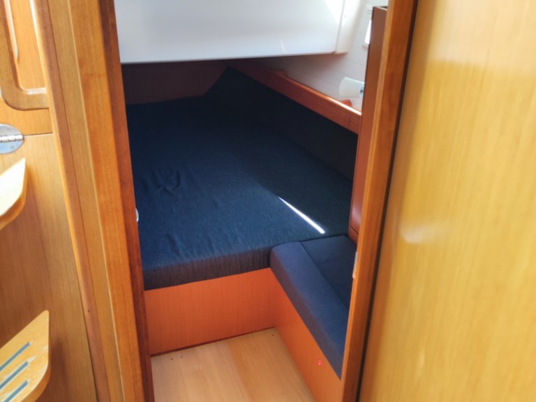 Sailboat rental in Lefkáda - Bavaria Cruiser 41