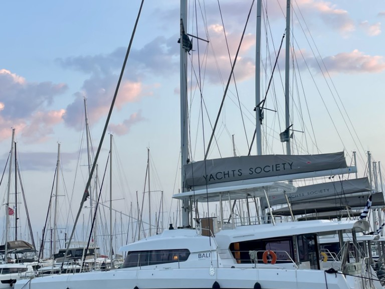 Yacht charter Alimos cheap Bali 5.8