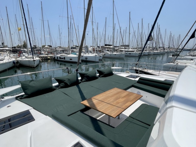 Bareboat Rental Catamaran Bali with a boat licence