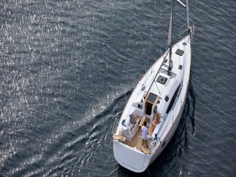 Boat rental Elan Impression 40 in San Benedetto del Tronto on Samboat