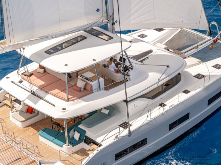 Lagoon Lagoon 55 in Capo d'Orlando on SamBoat